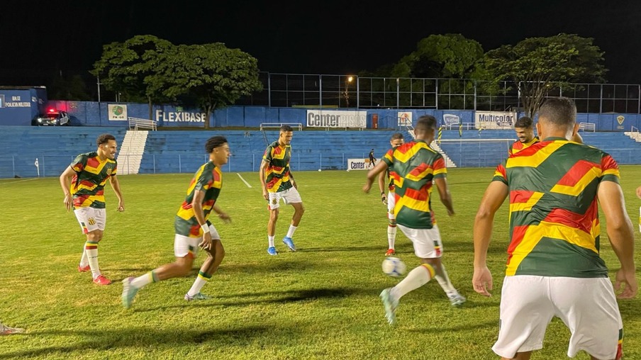 Sampaio estreia com derrota no Brasileiro Série C